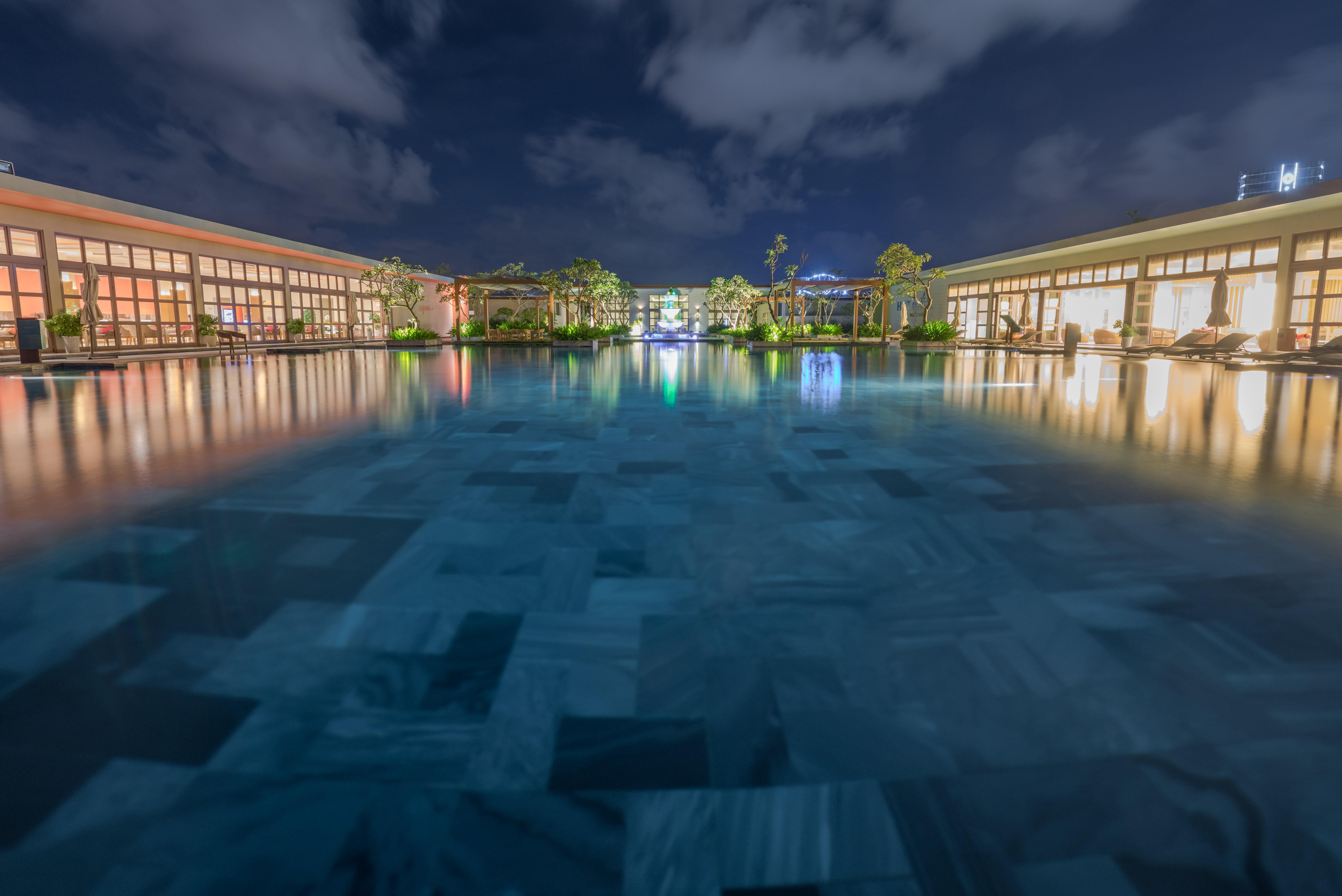 Flc Luxury Resort Samson Sam Son Exterior photo